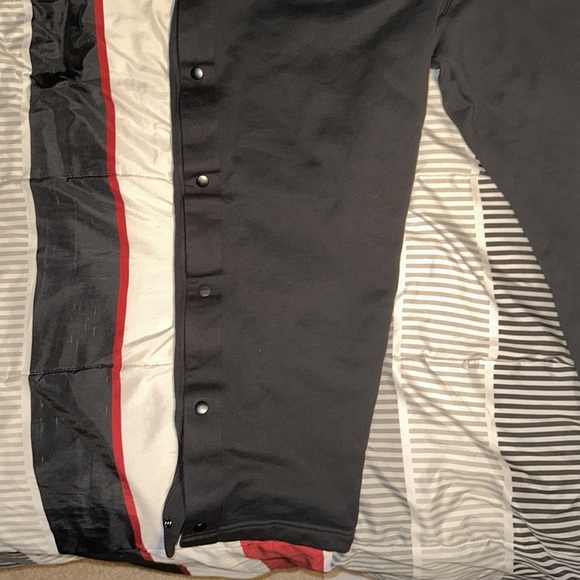 Nike 3XL Black sweats with buttons - Picture 3 of 5